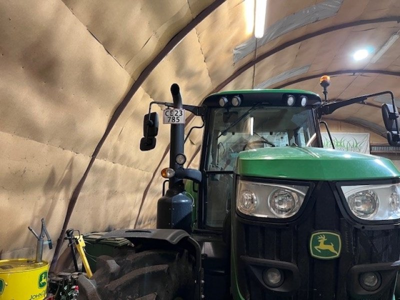 Traktor Türe ait John Deere 6145M  Lavt time tal, Gebrauchtmaschine içinde Sakskøbing (resim 1)