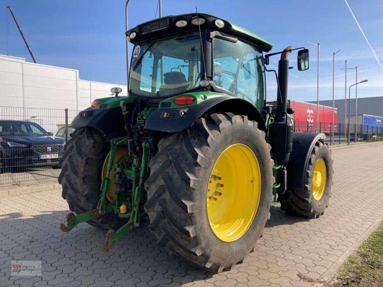 Traktor типа John Deere 6145R MIT FRONTZAPFWELLE, Gebrauchtmaschine в Oyten (Фотография 4)