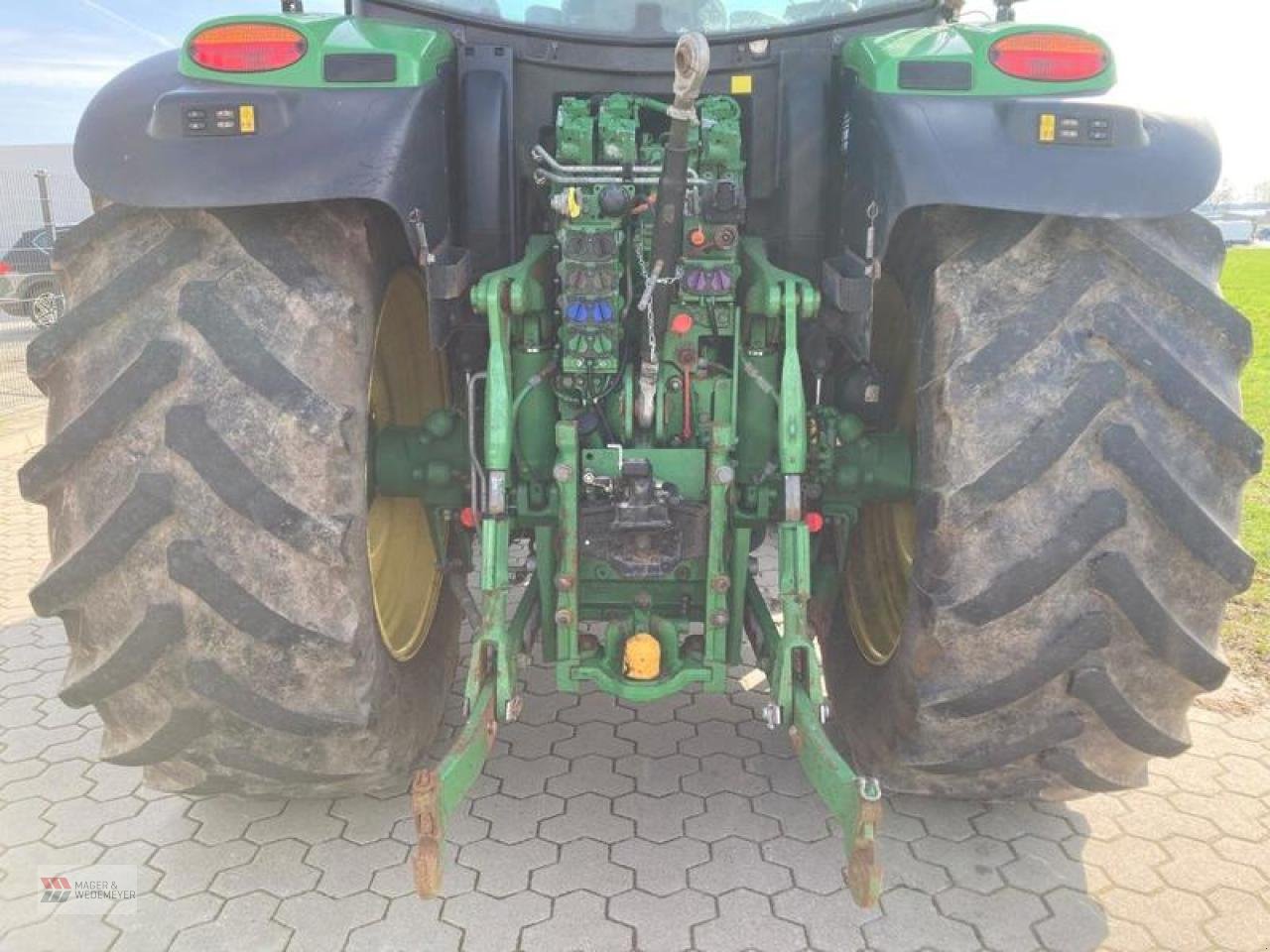 Traktor tip John Deere 6145R MIT FRONTZAPFWELLE, Gebrauchtmaschine in Oyten (Poză 6)