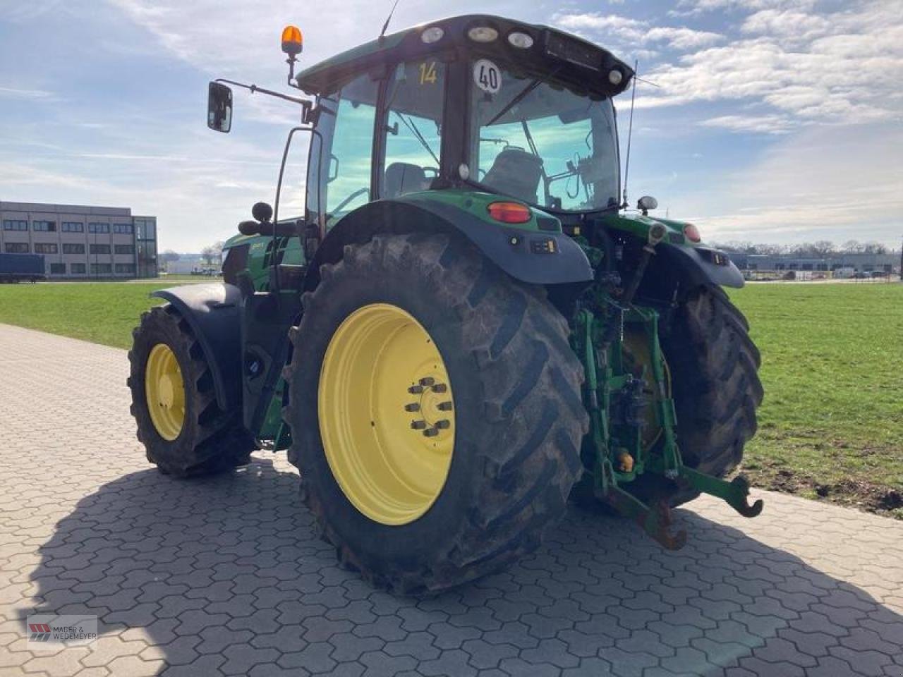 Traktor van het type John Deere 6145R MIT FRONTZAPFWELLE, Gebrauchtmaschine in Oyten (Foto 7)