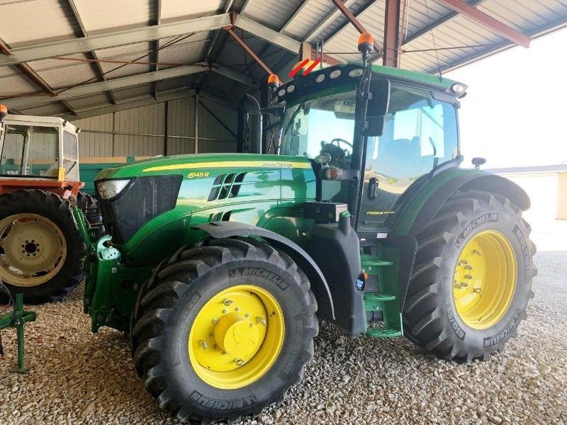 Traktor des Typs John Deere 6145R, Gebrauchtmaschine in SAINT-GERMAIN DU PUY (Bild 1)