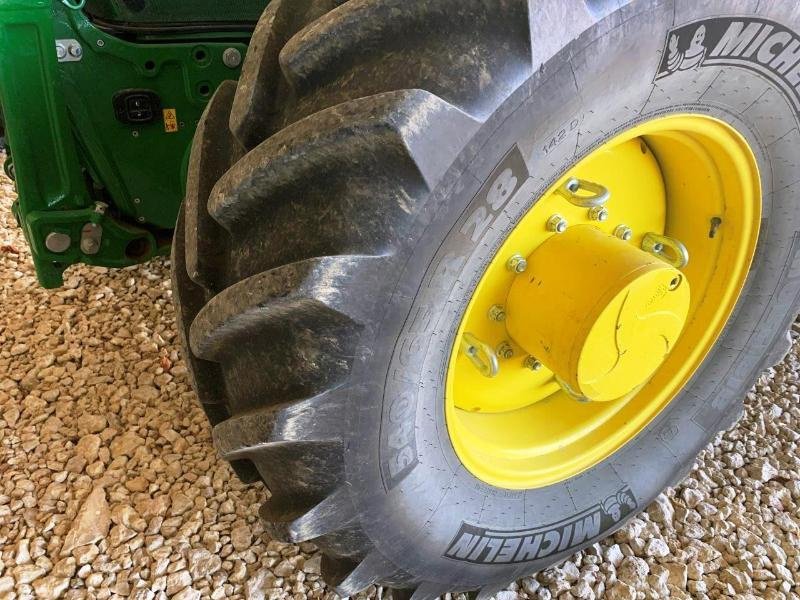 Traktor Türe ait John Deere 6145R, Gebrauchtmaschine içinde SAINT-GERMAIN DU PUY (resim 4)