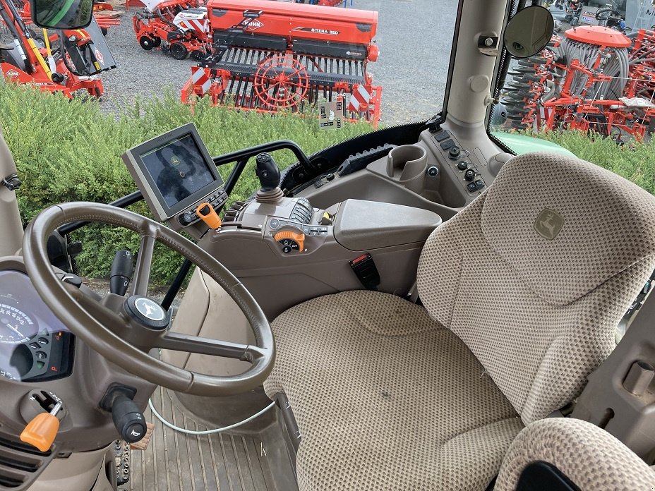 Traktor a típus John Deere 6145R, Gebrauchtmaschine ekkor: CINTHEAUX (Kép 8)