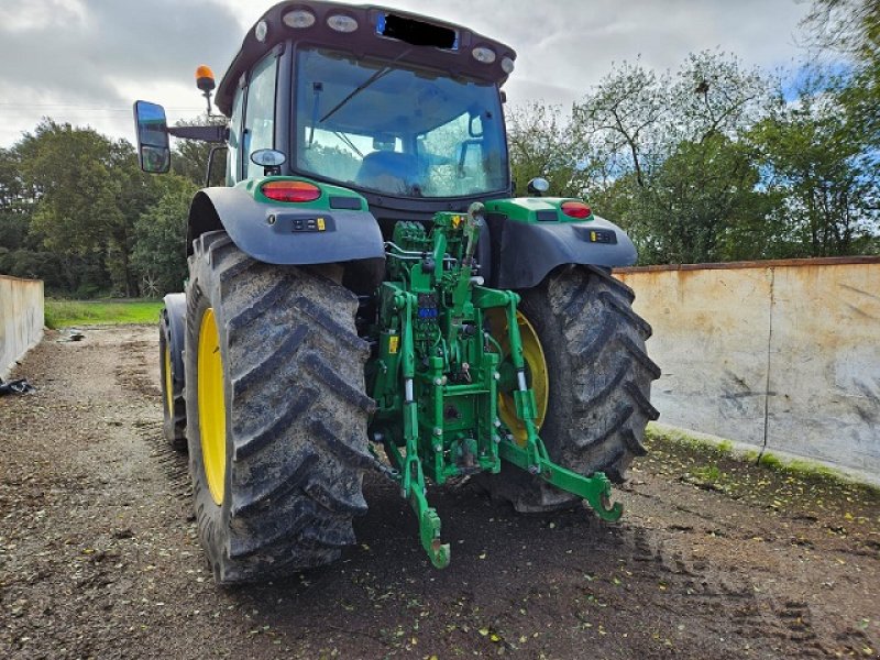 Traktor des Typs John Deere 6145R, Gebrauchtmaschine in LE PONT CHRETIEN (Bild 3)