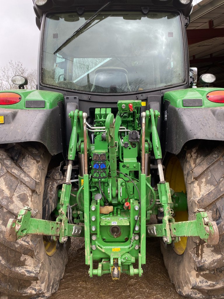 Traktor typu John Deere 6145R, Gebrauchtmaschine w MAURIAC (Zdjęcie 3)