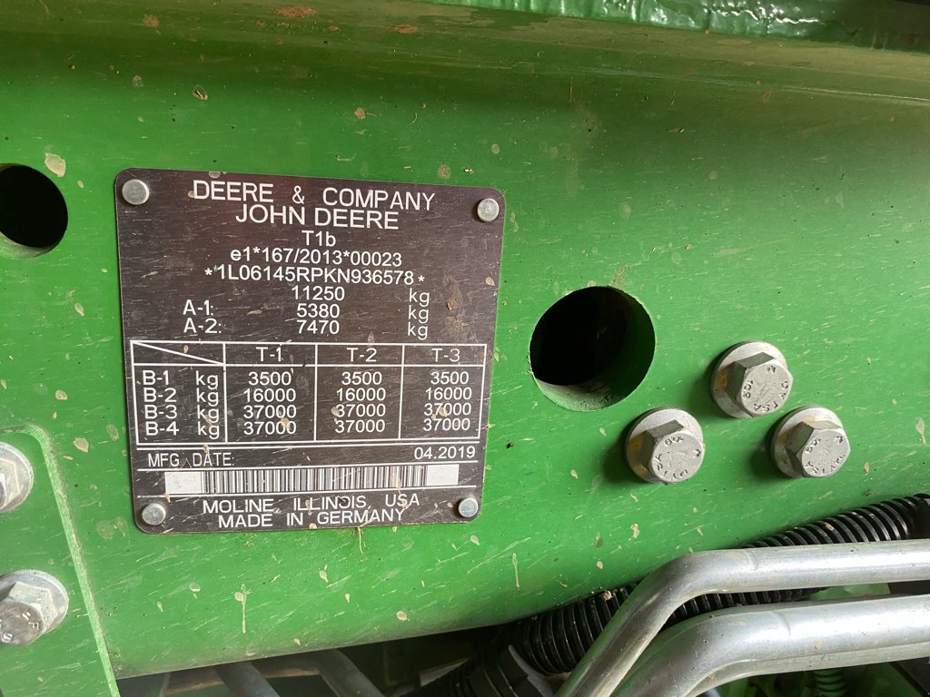 Traktor typu John Deere 6145R, Gebrauchtmaschine w MAURIAC (Zdjęcie 5)