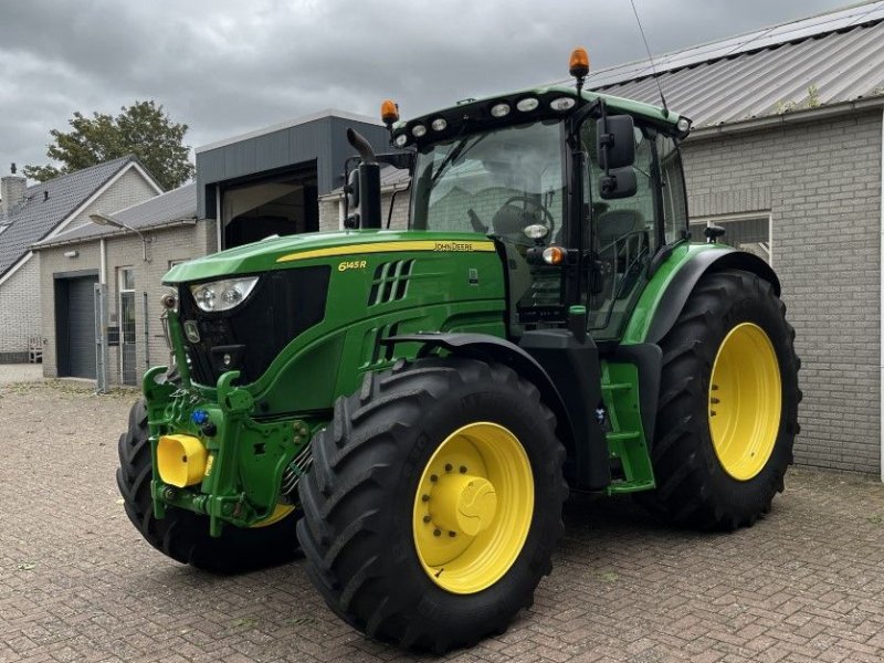 Traktor typu John Deere 6145R, Gebrauchtmaschine v Staphorst