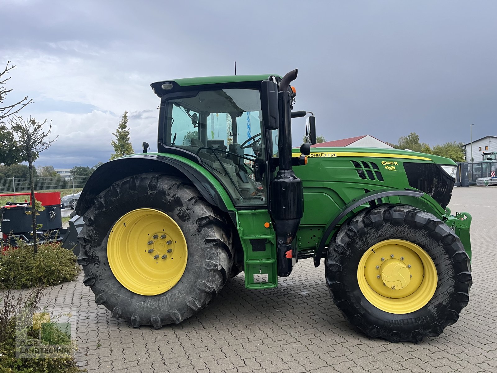 Traktor du type John Deere 6145R, Gebrauchtmaschine en Langweid am Lech (Photo 3)