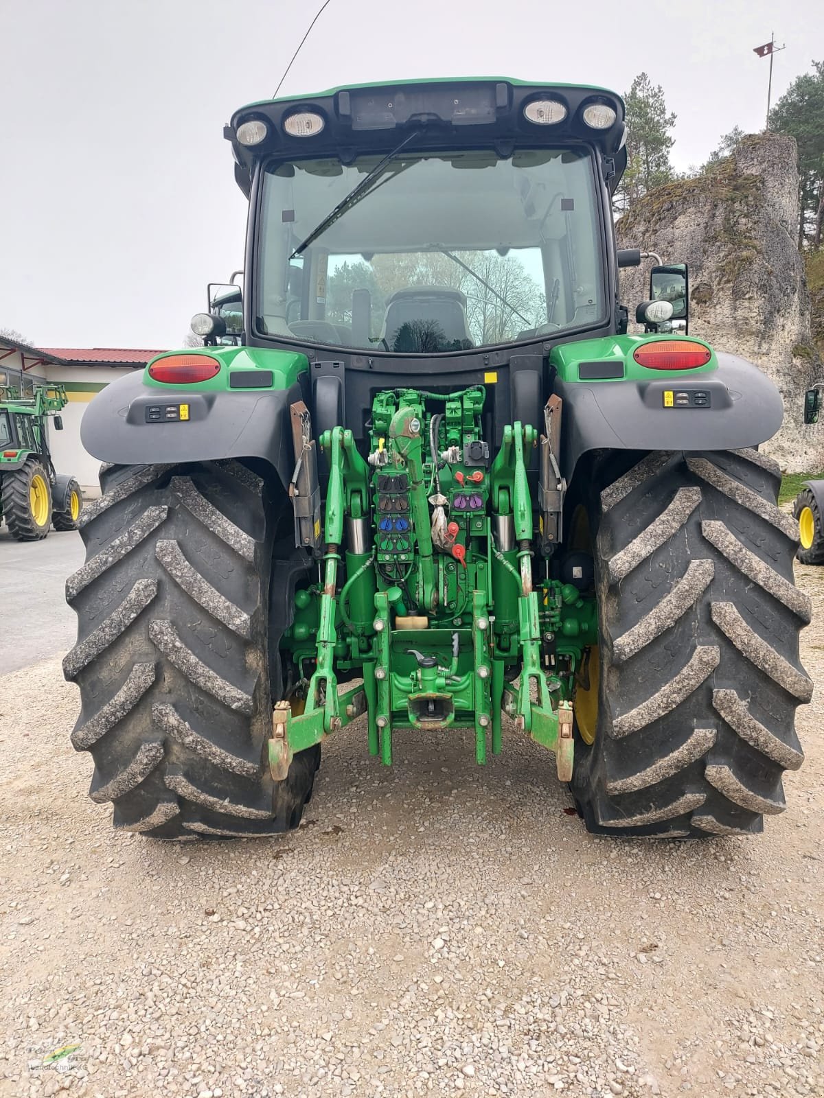 Traktor типа John Deere 6145R, Gebrauchtmaschine в Pegnitz-Bronn (Фотография 7)