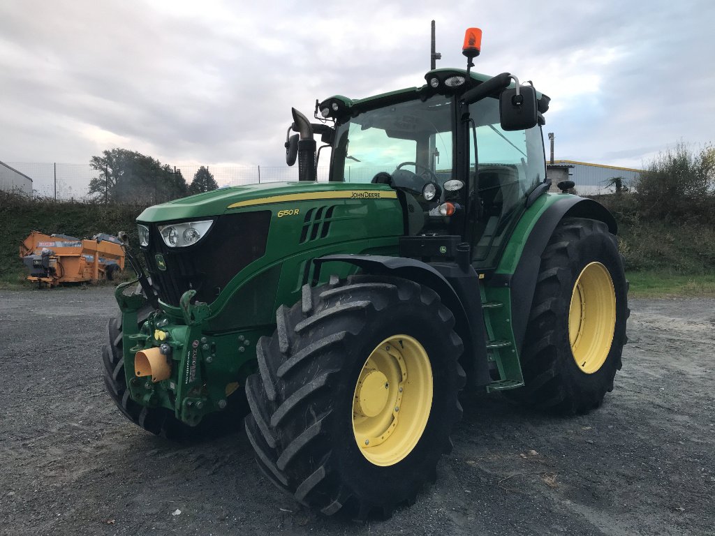 Traktor des Typs John Deere 6150 R DIRECT DRIVE, Gebrauchtmaschine in UZERCHE (Bild 2)