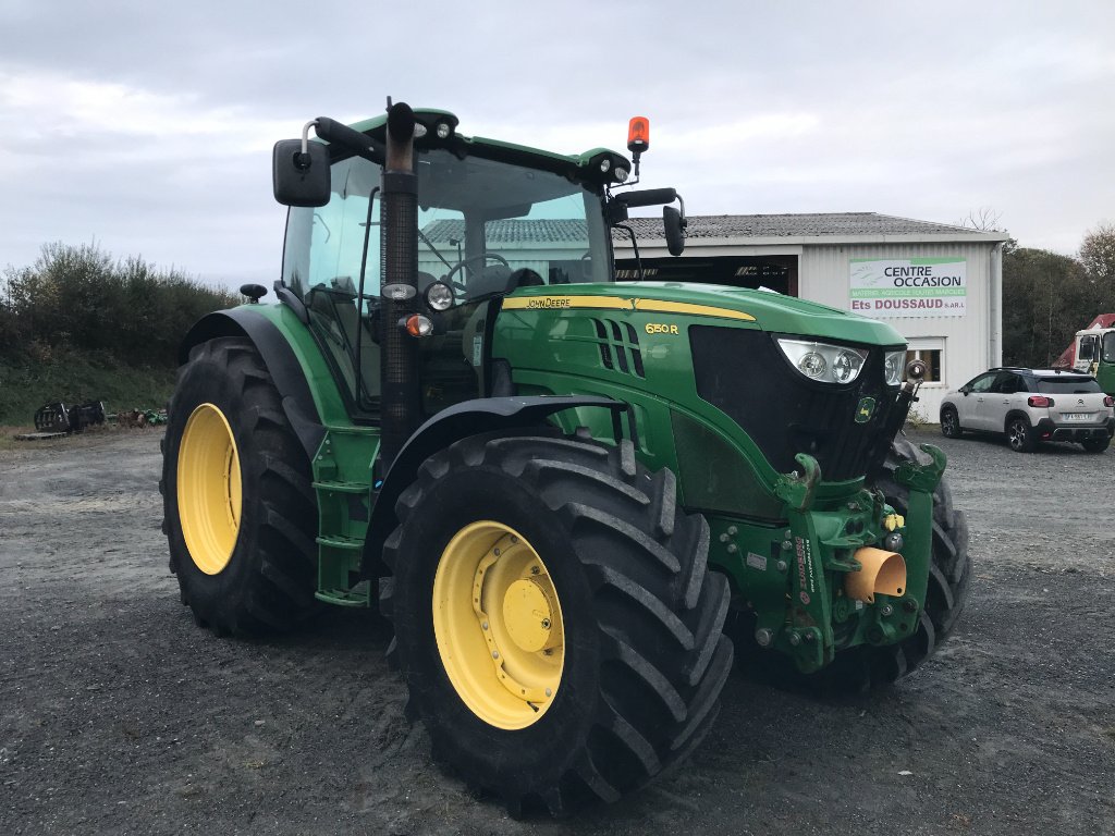 Traktor des Typs John Deere 6150 R DIRECT DRIVE, Gebrauchtmaschine in UZERCHE (Bild 1)