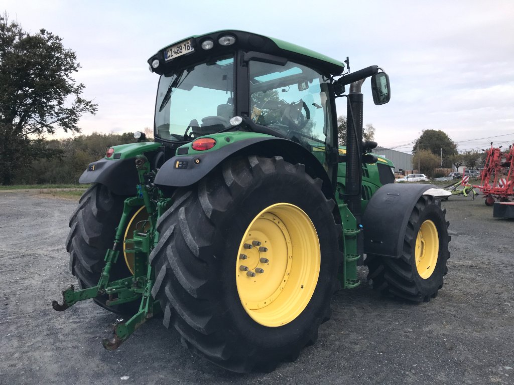 Traktor des Typs John Deere 6150 R DIRECT DRIVE, Gebrauchtmaschine in UZERCHE (Bild 3)