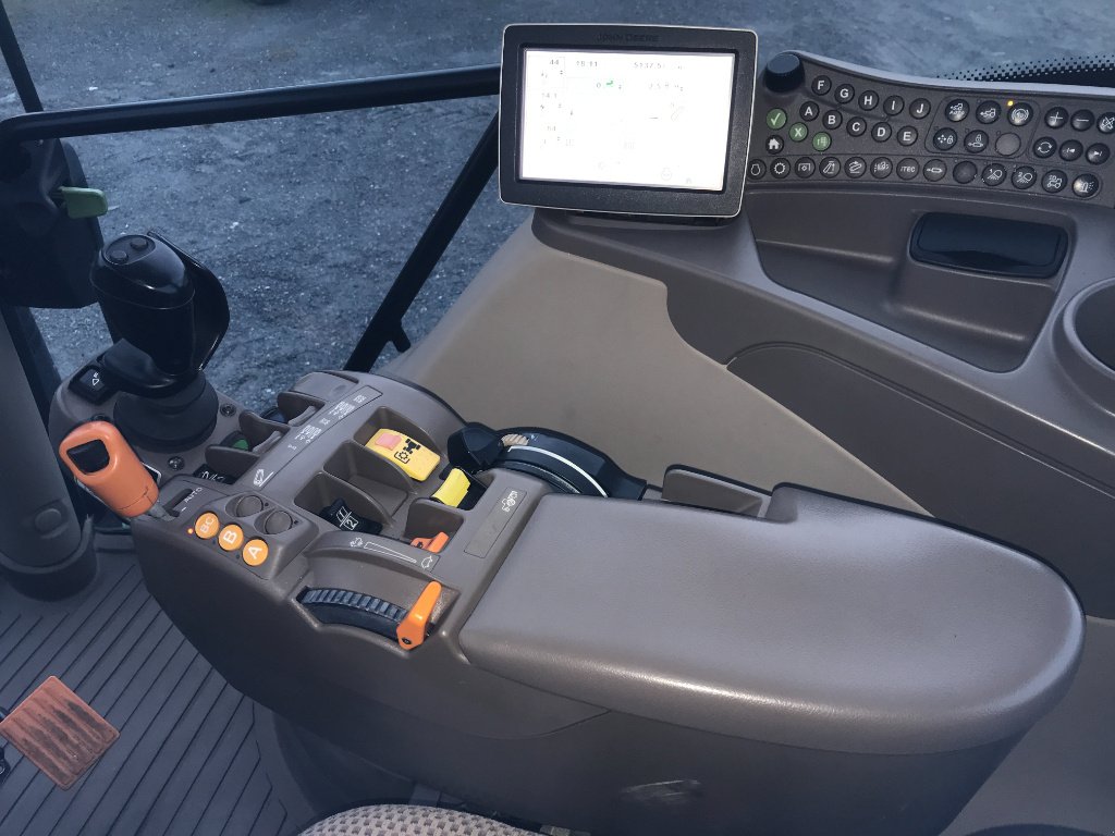 Traktor a típus John Deere 6150 R DIRECT DRIVE, Gebrauchtmaschine ekkor: UZERCHE (Kép 11)