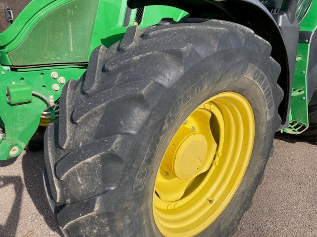 Traktor des Typs John Deere 6150R, Gebrauchtmaschine in Bar sur Aube (Bild 10)