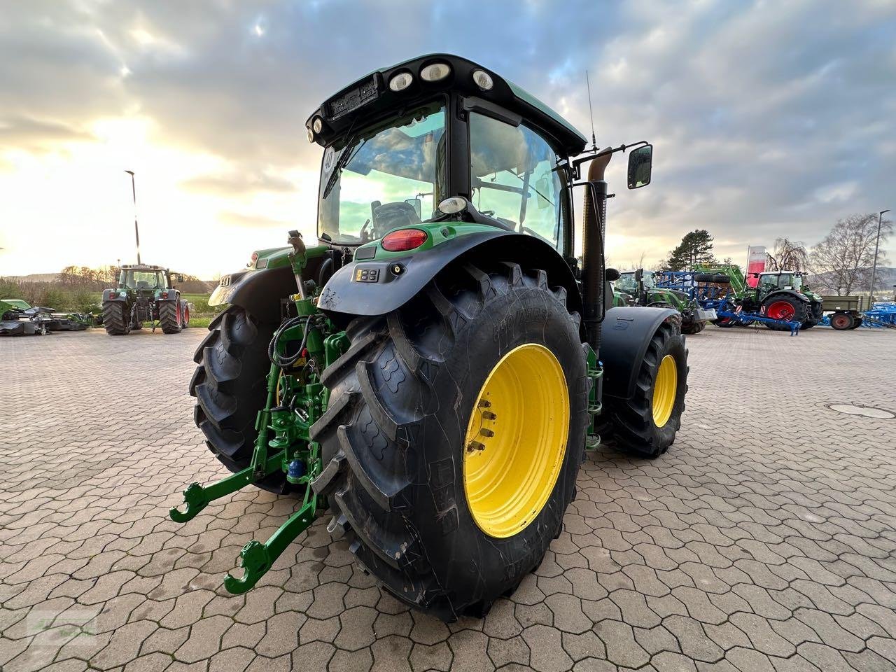 Traktor of the type John Deere 6150R, Gebrauchtmaschine in Coppenbruegge (Picture 4)