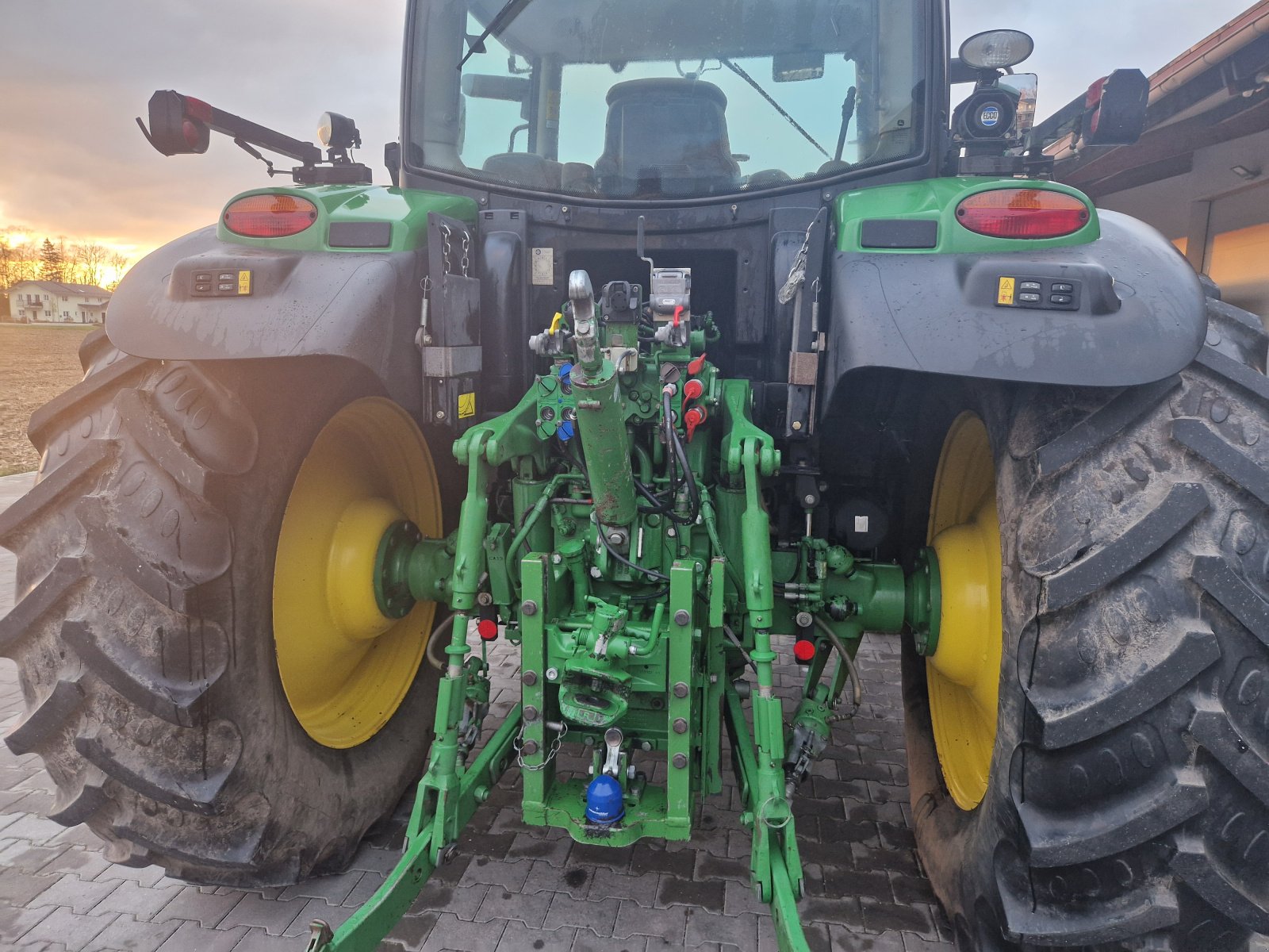 Traktor van het type John Deere 6150R, Gebrauchtmaschine in Oberding (Foto 7)