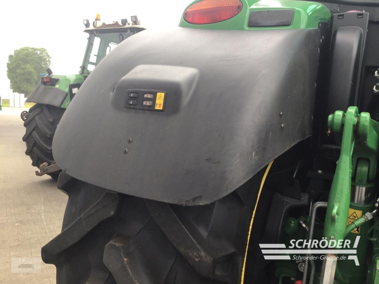 Traktor tip John Deere 6155 R, Gebrauchtmaschine in Westerstede (Poză 21)