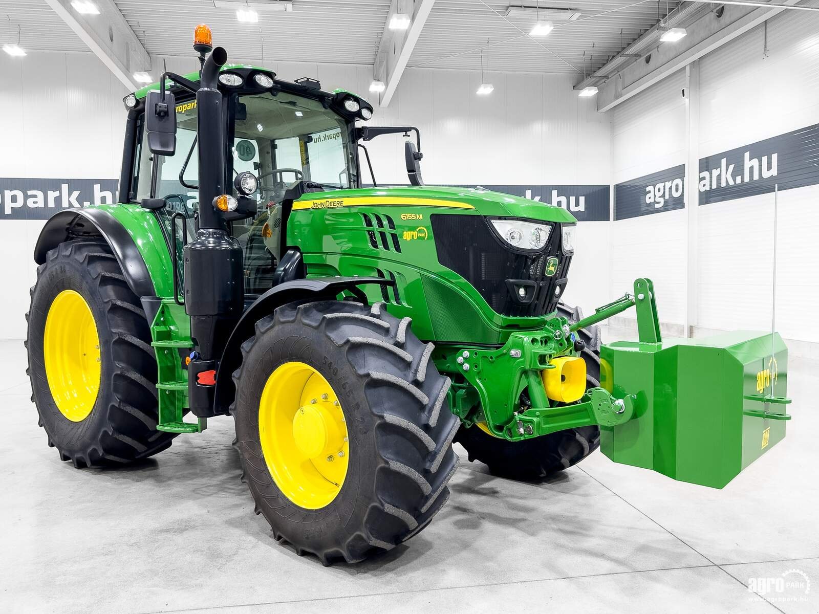 Traktor typu John Deere 6155M TLS, Gebrauchtmaschine w Csengele (Zdjęcie 2)