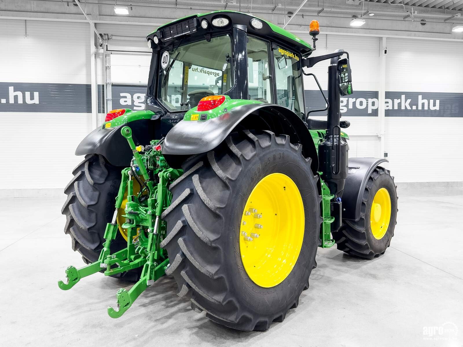 Traktor типа John Deere 6155M TLS, Gebrauchtmaschine в Csengele (Фотография 3)