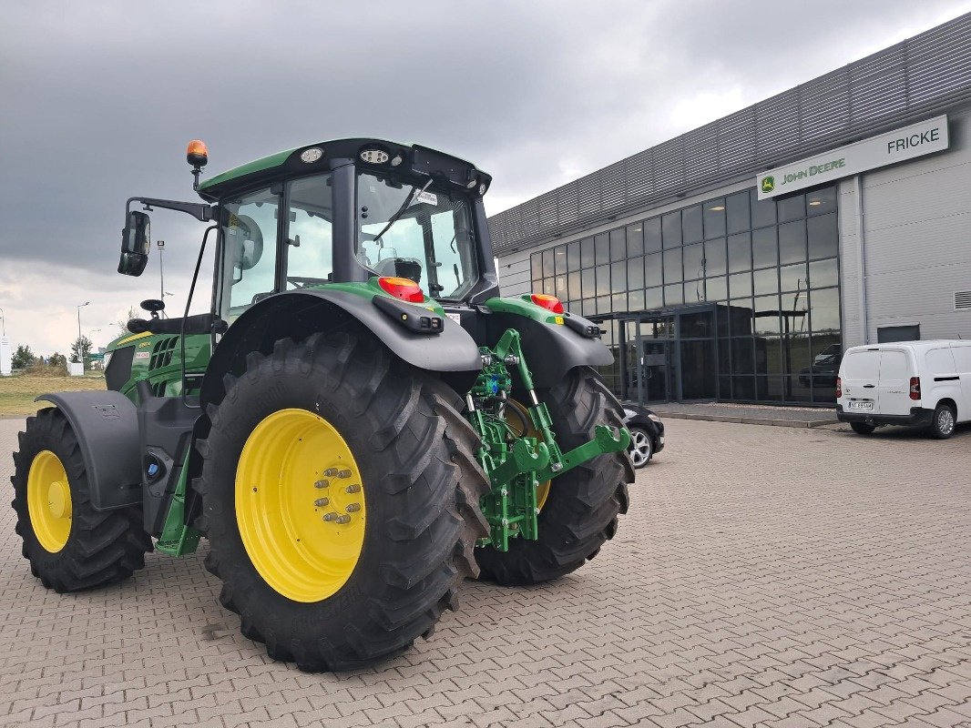 Traktor Türe ait John Deere 6155M, Neumaschine içinde Mrągowo (resim 5)