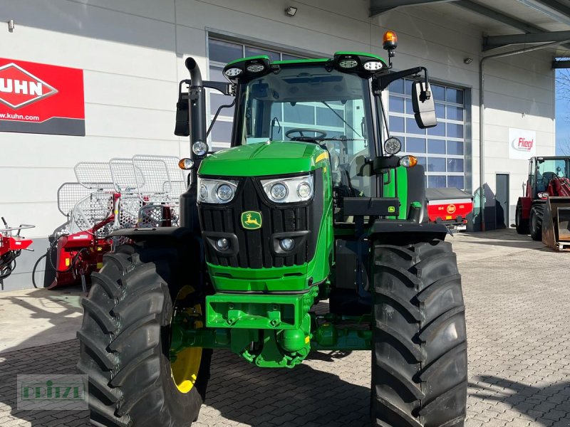 Traktor tipa John Deere 6155M, Neumaschine u Bruckmühl (Slika 1)