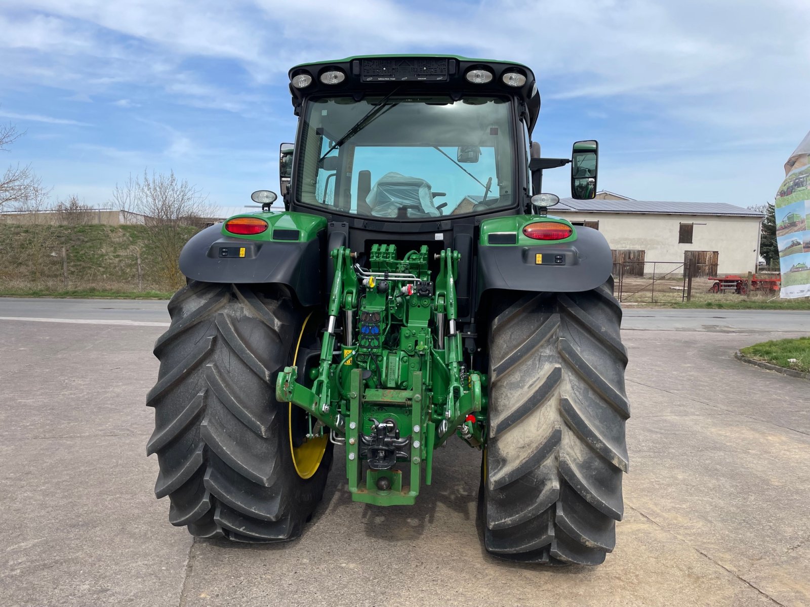 Traktor of the type John Deere 6155R AutoPowr Premium Edition, Gebrauchtmaschine in Ebeleben (Picture 4)