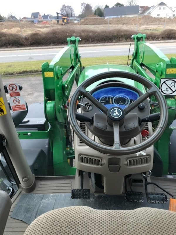 Traktor typu John Deere 6155R JD 663R frontlæsser, Frontlift og PTO, Gebrauchtmaschine v Toftlund (Obrázek 6)