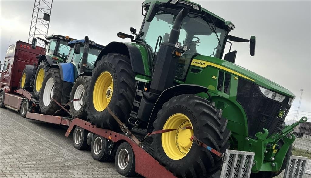 Traktor du type John Deere 6155R PÅ VEJ HJEM! KUN 1100 TIMER, AUTOPOWER, FRONT PTO OG COMMANDPRO!, Gebrauchtmaschine en Nørager (Photo 1)