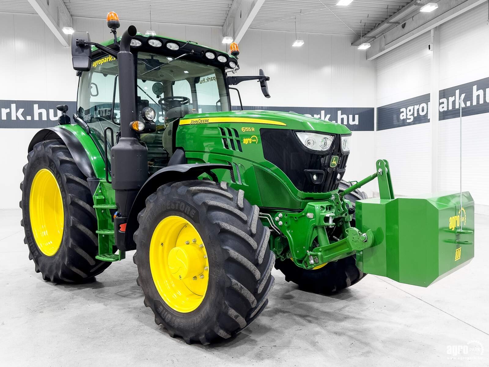 Traktor typu John Deere 6155R TLS, Gebrauchtmaschine w Csengele (Zdjęcie 2)