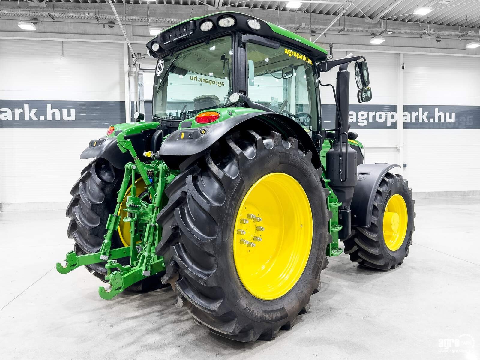 Traktor του τύπου John Deere 6155R, Gebrauchtmaschine σε Csengele (Φωτογραφία 3)