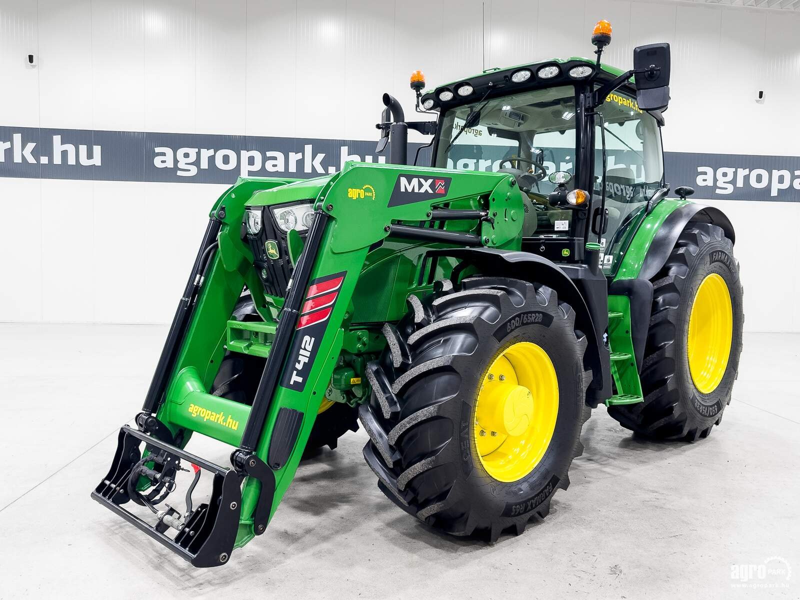 Traktor Türe ait John Deere 6155R, Gebrauchtmaschine içinde Csengele (resim 1)