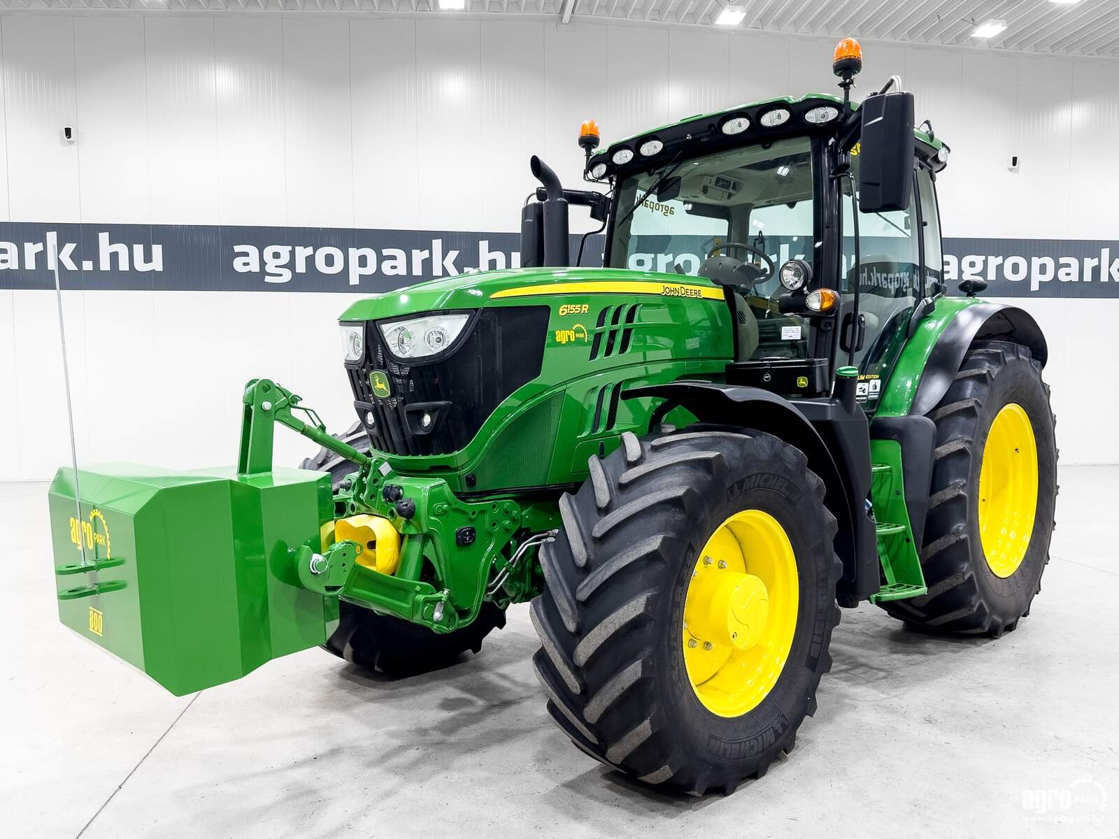 Traktor Türe ait John Deere 6155R, Gebrauchtmaschine içinde Csengele (resim 1)