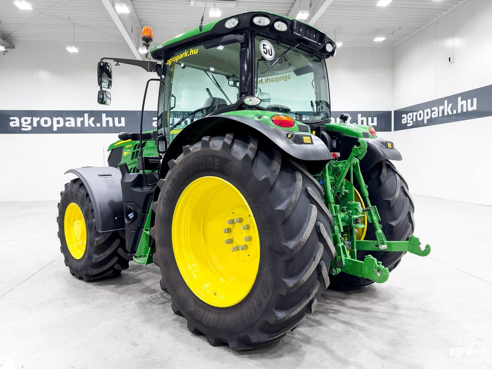 Traktor Türe ait John Deere 6155R, Gebrauchtmaschine içinde Csengele (resim 4)