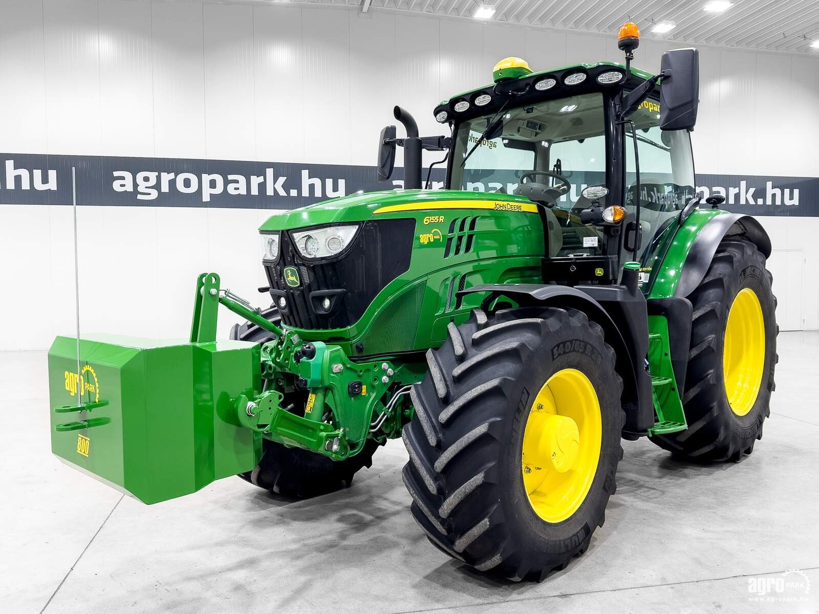 Traktor типа John Deere 6155R, Gebrauchtmaschine в Csengele (Фотография 1)