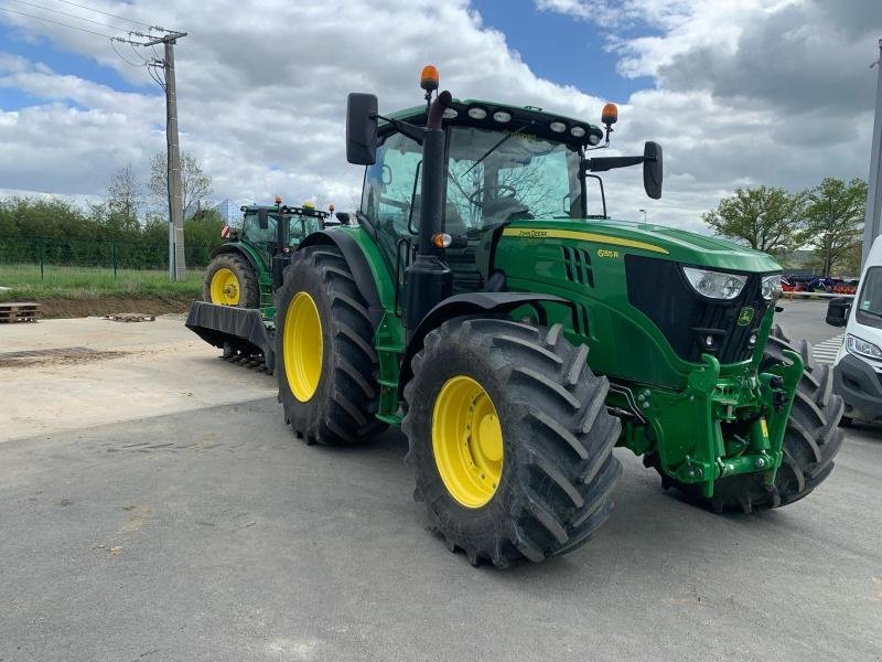 Traktor typu John Deere 6155R, Gebrauchtmaschine w SAINT-GERMAIN DU PUY (Zdjęcie 2)