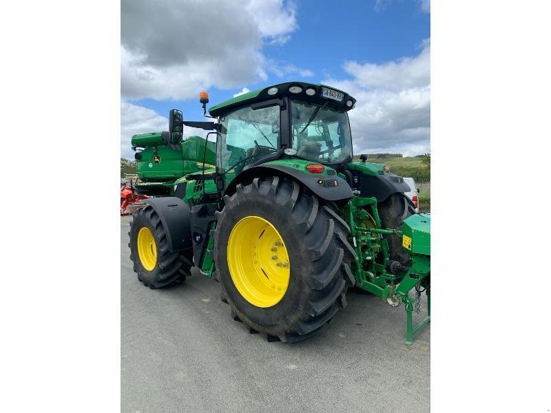 Traktor типа John Deere 6155R, Gebrauchtmaschine в SAINT-GERMAIN DU PUY (Фотография 3)