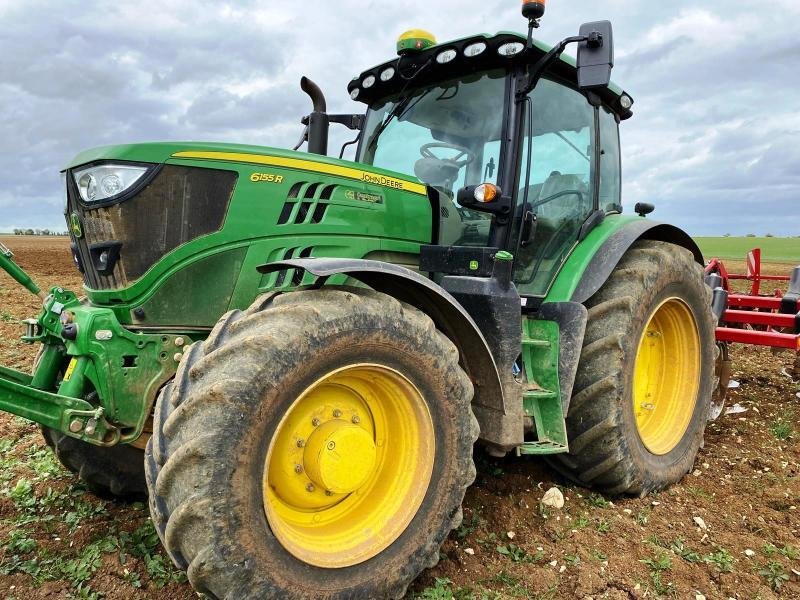 Traktor a típus John Deere 6155R, Gebrauchtmaschine ekkor: SAINT-GERMAIN DU PUY (Kép 1)