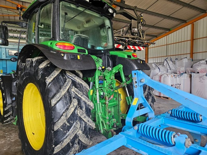 Traktor des Typs John Deere 6155R, Gebrauchtmaschine in LE PONT CHRETIEN (Bild 3)