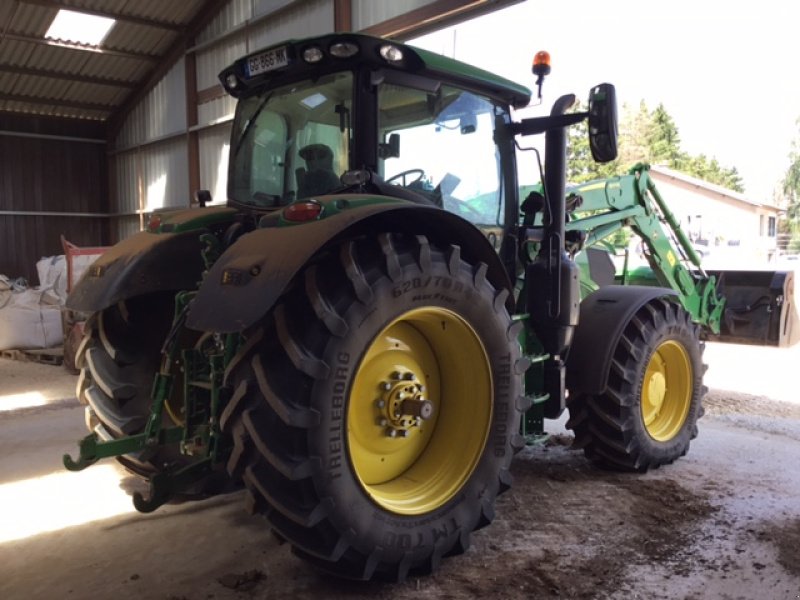 Traktor типа John Deere 6155R, Gebrauchtmaschine в MONTIGNY LE ROI (Фотография 3)