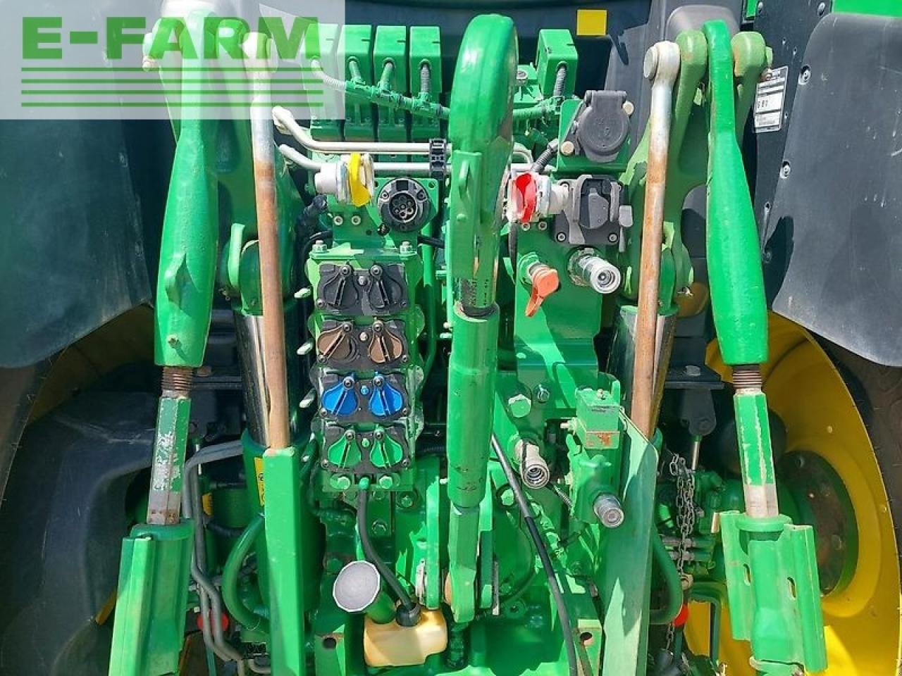 Traktor от тип John Deere 6155r, Gebrauchtmaschine в GROBELNO (Снимка 8)