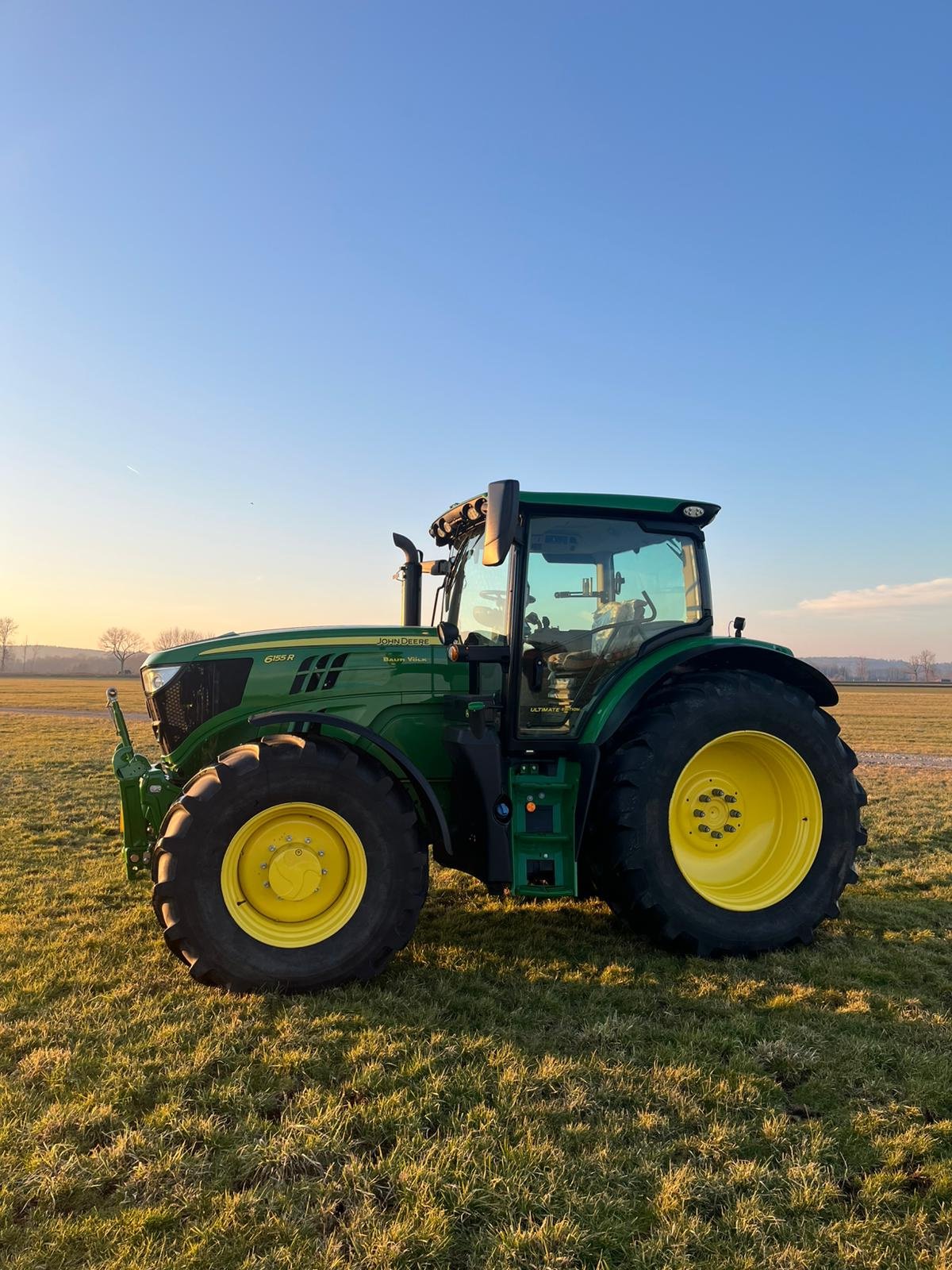 Traktor tip John Deere 6155R, Gebrauchtmaschine in Hiltenfingen (Poză 2)