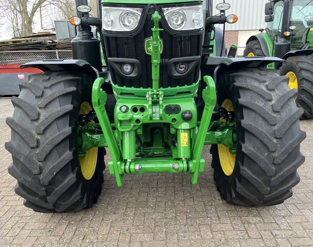 Traktor типа John Deere 6155R, Gebrauchtmaschine в Staphorst (Фотография 3)