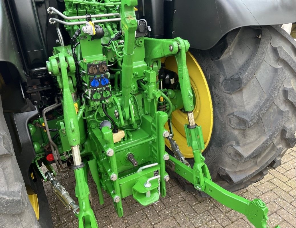 Traktor типа John Deere 6155R, Gebrauchtmaschine в Staphorst (Фотография 4)