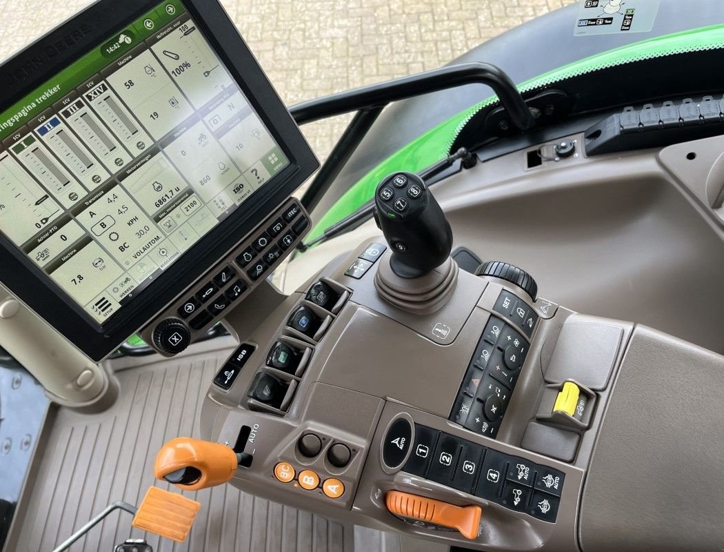 Traktor типа John Deere 6155R, Gebrauchtmaschine в Staphorst (Фотография 11)