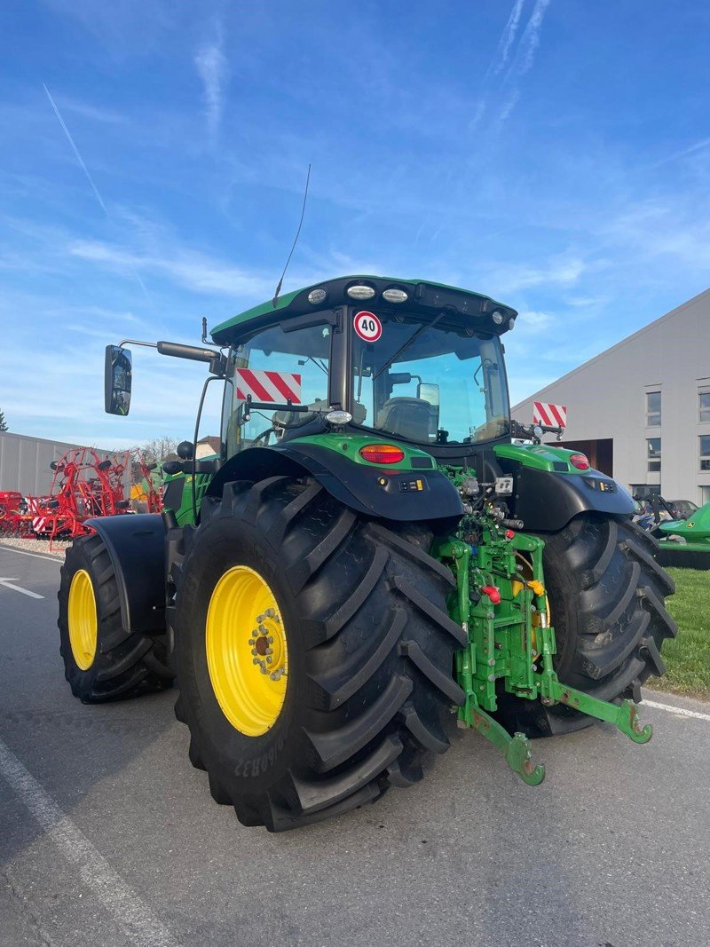 Traktor типа John Deere 6155R, Gebrauchtmaschine в Chavornay (Фотография 4)