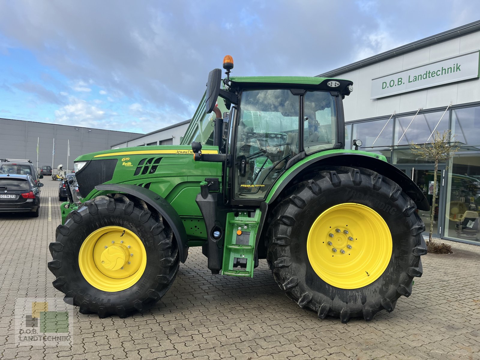 Traktor van het type John Deere 6155R, Gebrauchtmaschine in Langweid am Lech (Foto 2)