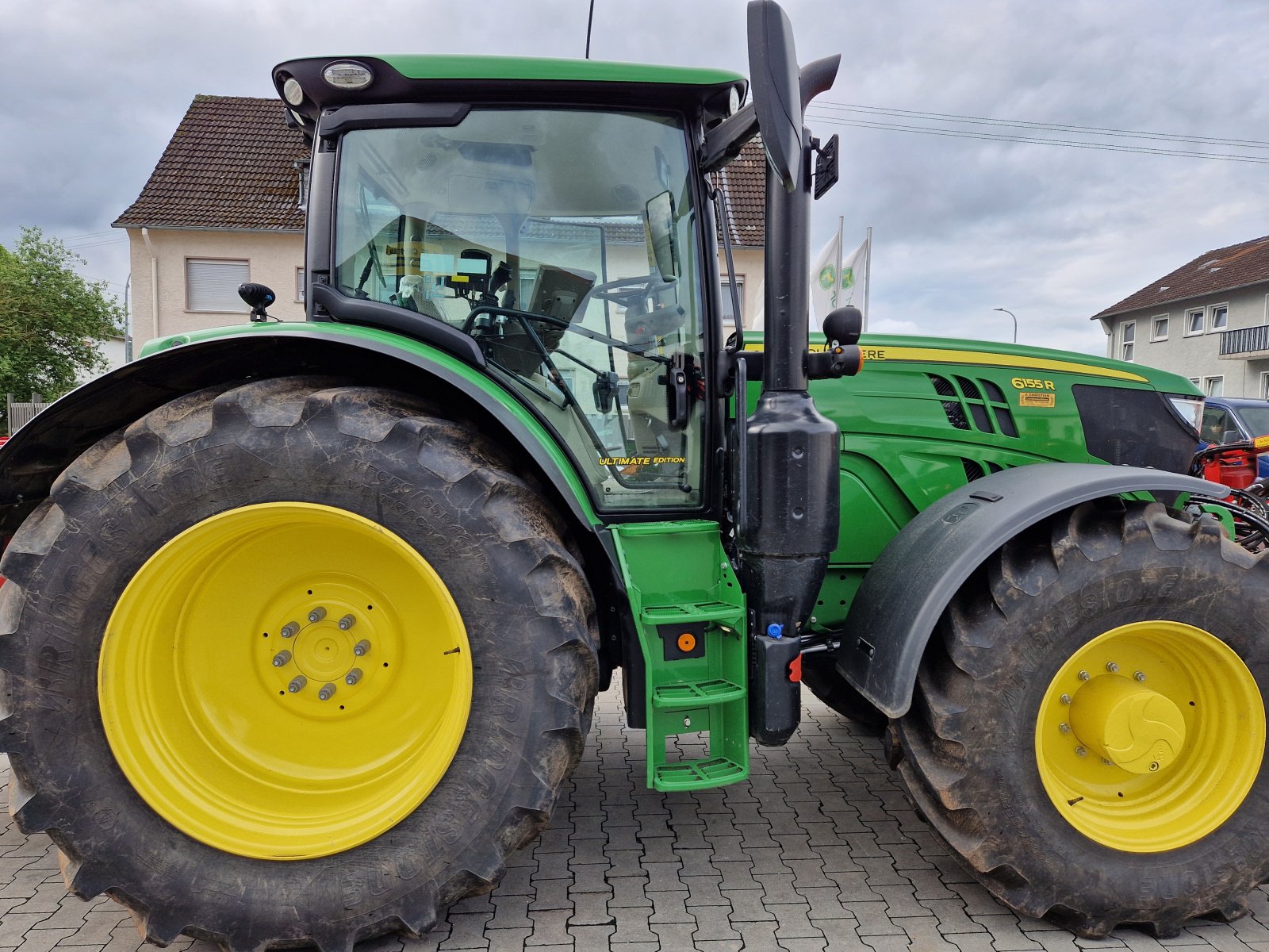 Traktor van het type John Deere 6155R, Gebrauchtmaschine in Bad Sobernheim (Foto 4)