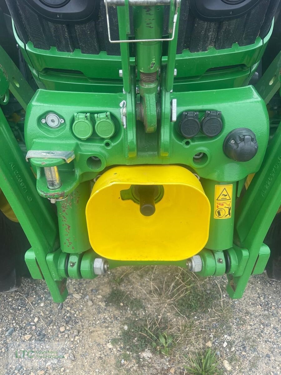 Traktor des Typs John Deere 6155R, Gebrauchtmaschine in Eggendorf (Bild 5)