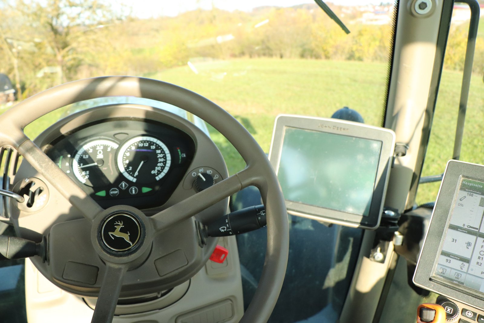 Traktor des Typs John Deere 6155R, Gebrauchtmaschine in Hohenstein (Bild 12)