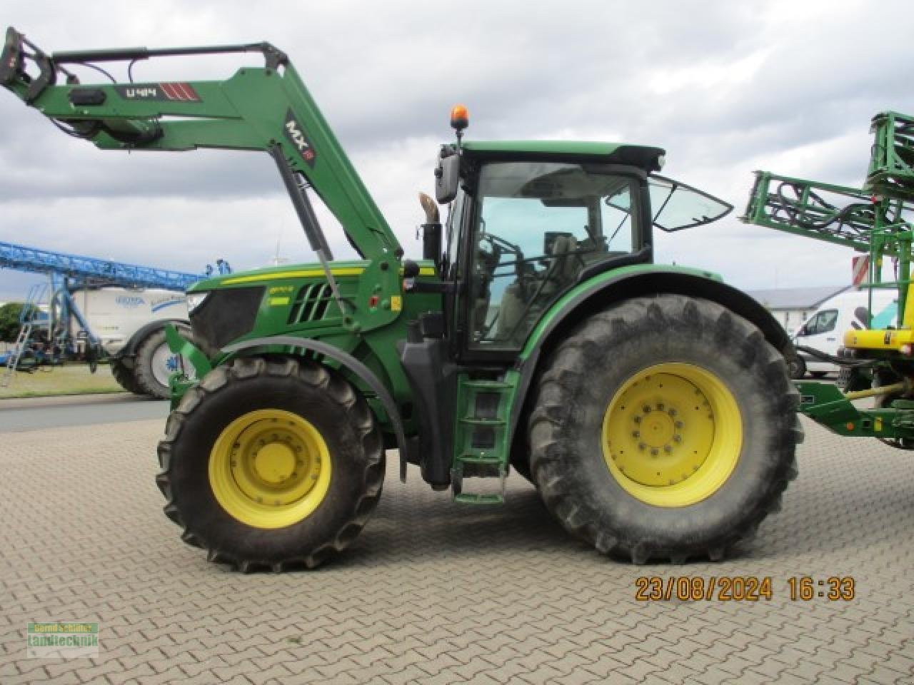 Traktor des Typs John Deere 6170R, Gebrauchtmaschine in Büren (Bild 1)